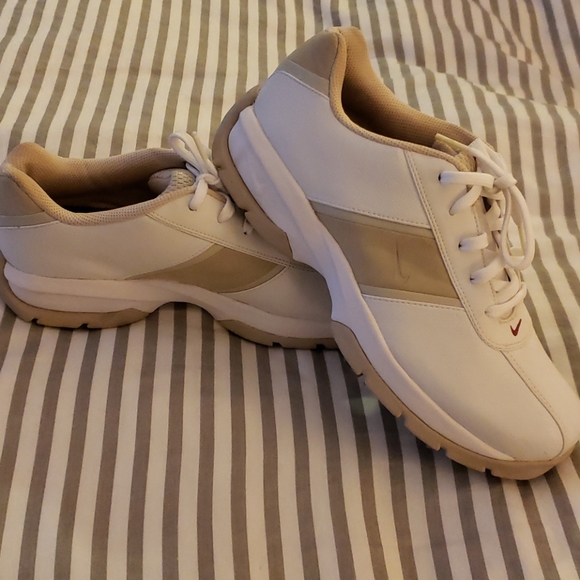 Nike sport performance 7 women's golf shoe